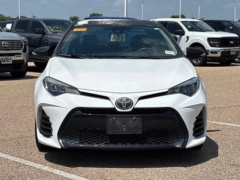 Used 2019 Toyota Corolla SE FWD image 3