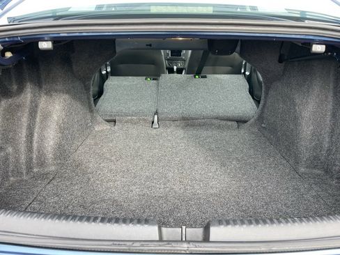 Used 2016 Volkswagen Jetta S image 30