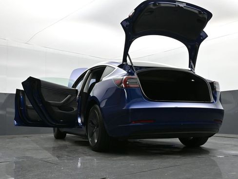 Used 2020 Tesla Model 3 Long Range AWD/4WD image 39