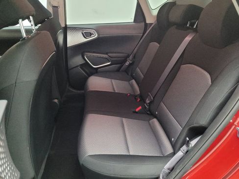 Used 2024 Kia Soul LX w/ Option Group 015 image 18