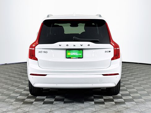 Used 2023 Volvo XC90 B5 Core image 8