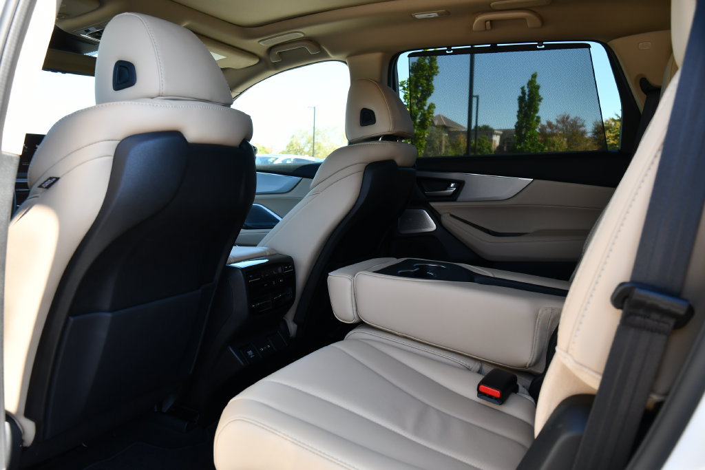 Used 2026 Acura MDX w/ Technology Package AWD/4WD image 28