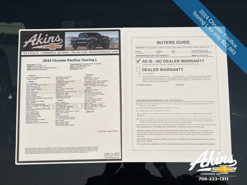 Used 2024 Chrysler Pacifica Touring-L FWD image 11