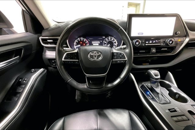 Certified 2024 Toyota Highlander XLE AWD/4WD image 6