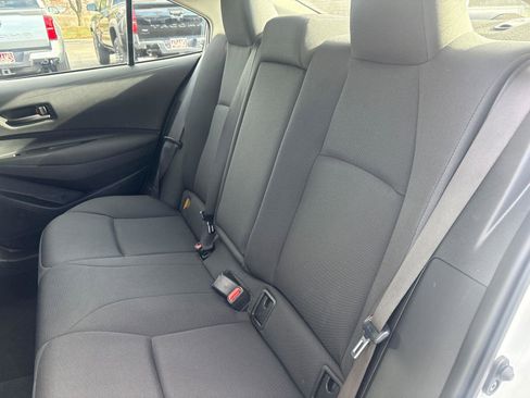 Used 2023 Toyota Corolla LE image 11