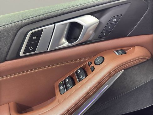 Used 2023 BMW X5 xDrive40i w/ M Sport Package image 12