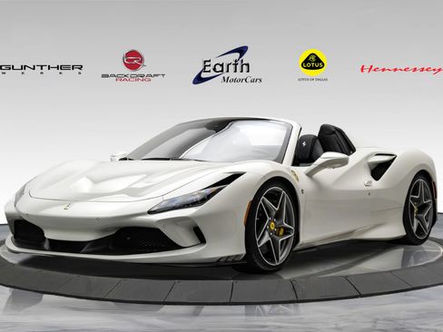 Used 2022 Ferrari F8 Tributo RWD image 1