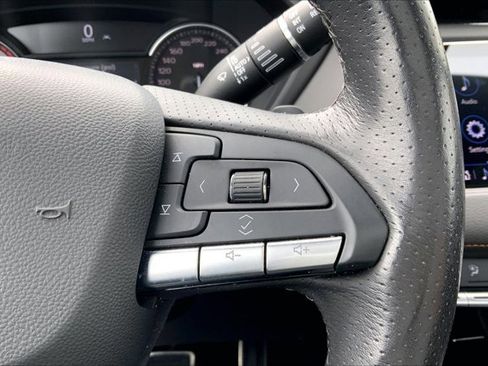 Used 2023 Cadillac XT4 Sport AWD/4WD image 19