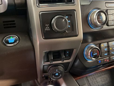 Used 2020 Ford F250 King Ranch w/ King Ranch Ultimate Package AWD/4WD image 30