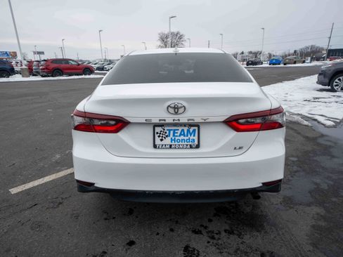Used 2023 Toyota Camry LE image 5