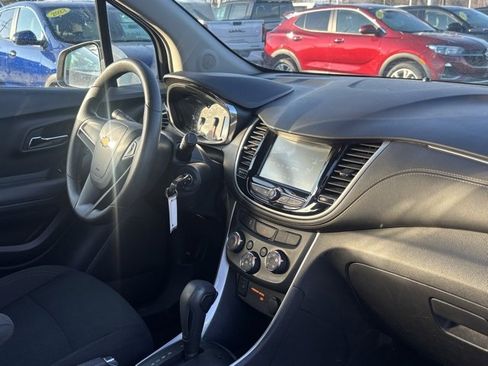 Used 2017 Chevrolet Trax LS image 15
