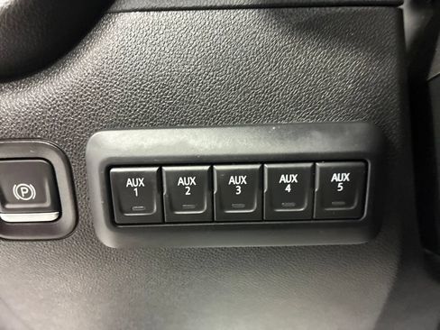 Used 2024 Chevrolet Silverado 2500 Custom w/ Custom Value Package AWD/4WD image 22