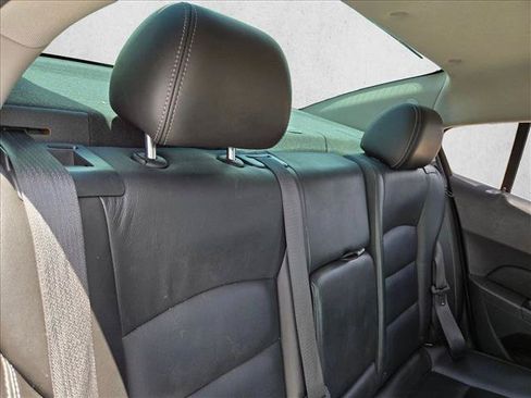 Used 2012 Chevrolet Cruze LT FWD image 14
