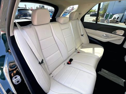 Used 2021 Mercedes-Benz GLE 350 4MATIC image 25