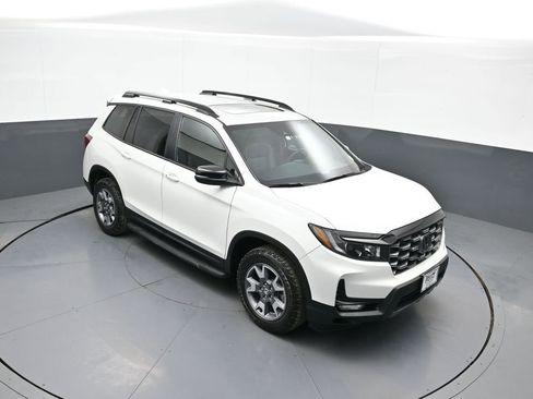 Certified 2023 Honda Passport TrailSport image 36