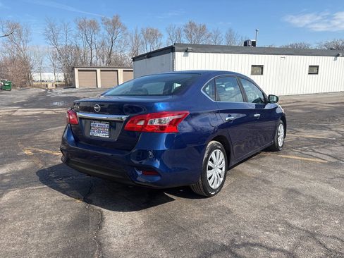 Used 2016 Nissan Sentra S image 5