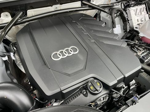 Certified 2025 Audi Q5 Prestige w/ Prestige Package image 37