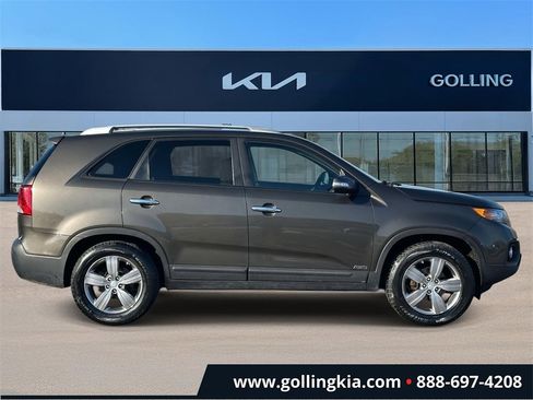 Used 2013 Kia Sorento EX image 2