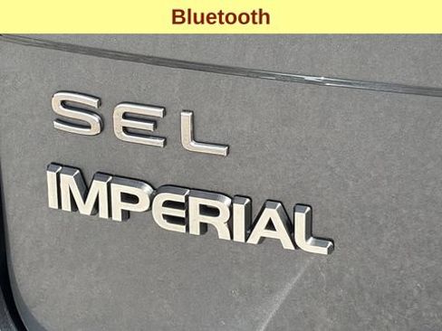 Used 2022 Volkswagen Tiguan SEL R-Line AWD/4WD image 10