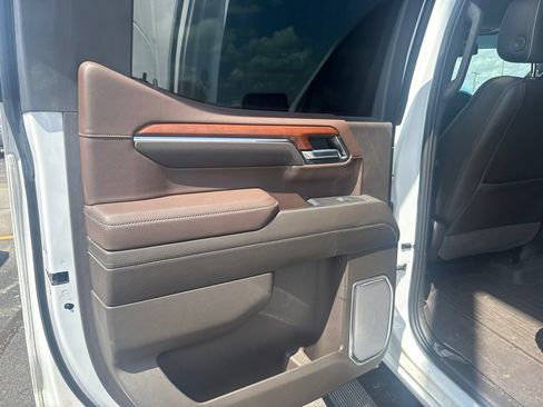 Used 2022 GMC Sierra 1500 Denali AWD/4WD image 18