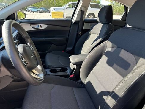 Used 2024 Kia Forte LXS FWD image 32