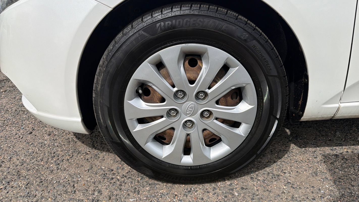 Used 2012 Kia Forte EX FWD image 21