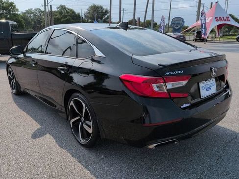 Used 2018 Honda Accord Sport image 6