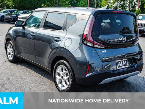Used 2025 Kia Soul LX w/ LX Technology Package FWD image 4