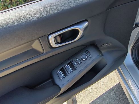 Used 2024 Honda Civic Sport image 21