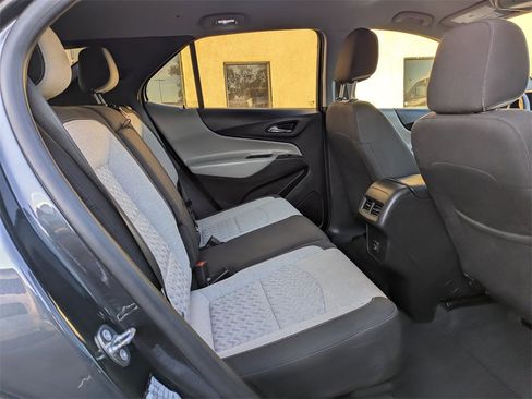 Used 2023 Chevrolet Equinox LT image 32