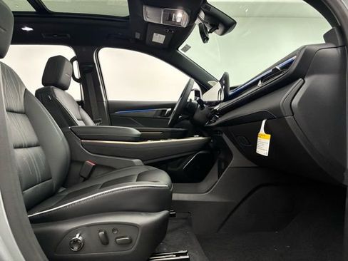 New 2026 Buick Enclave Avenir w/ Super Cruise Package image 38