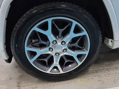 Used 2020 Jeep Grand Cherokee Overland image 13