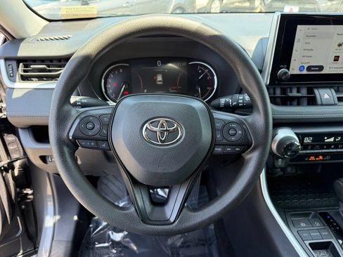 Certified 2025 Toyota RAV4 XLE FWD image 22