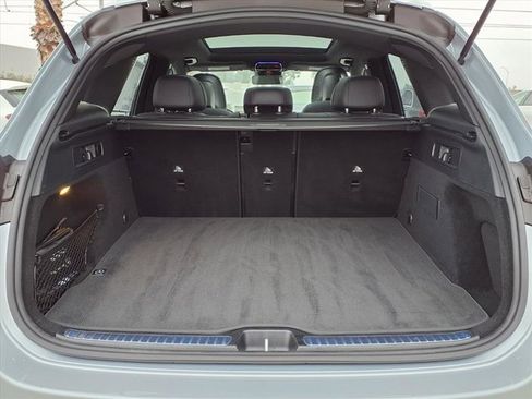 Used 2025 Mercedes-Benz GLC 300 image 23
