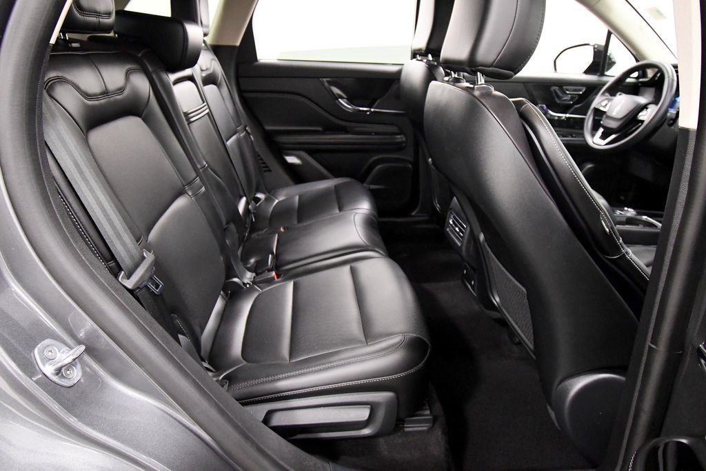 Used 2024 Lincoln Corsair AWD w/ Equipment Group 101A image 17