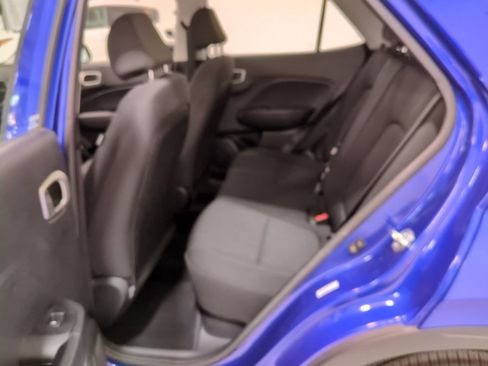 Used 2023 Hyundai Venue SE image 15