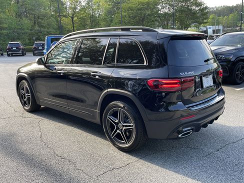 Used 2024 Mercedes-Benz GLB 250 image 12