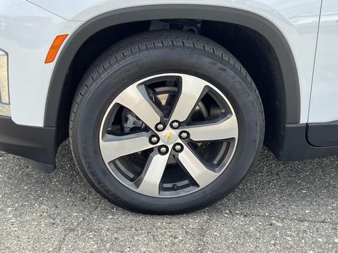 Used 2023 Chevrolet Traverse LT w/ LT Premium Package AWD/4WD image 28