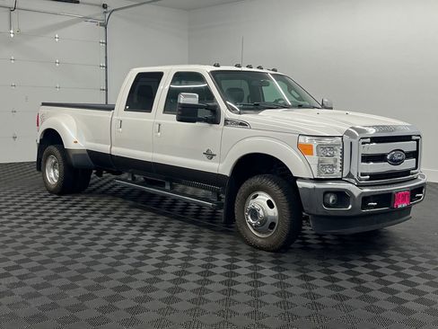 Used 2016 Ford F350 Lariat w/ Lariat Ultimate Package image 6
