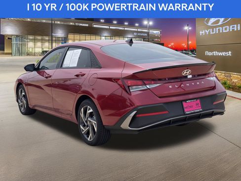 Used 2025 Hyundai Elantra Sport FWD image 9