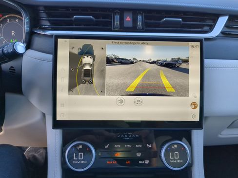 New 2026 Jaguar F-PACE R-Dynamic S image 23