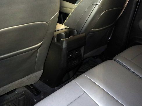 Used 2024 Chevrolet Colorado ZR2 w/ ZR2 Convenience Package III image 17