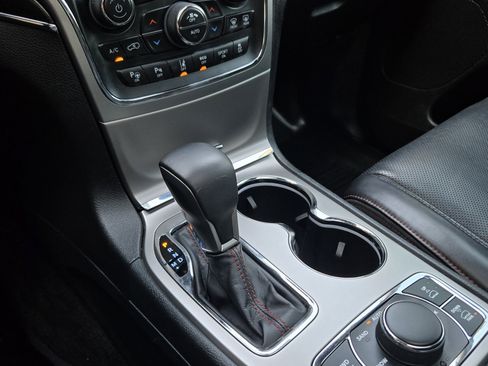 Used 2018 Jeep Grand Cherokee Trailhawk w/ Trailhawk Luxury Group AWD/4WD image 15
