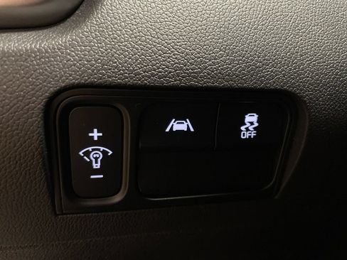 Used 2021 Kia Sorento LX FWD image 29