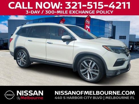 Used 2016 Honda Pilot Touring image 1