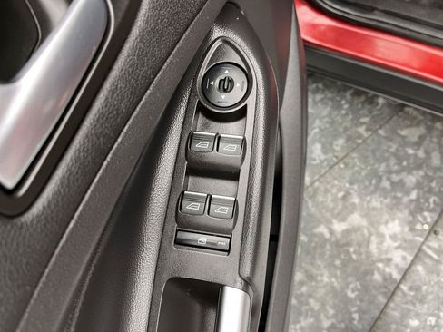 Used 2019 Ford Escape Titanium w/ U9j03 - Titanium Tow Package AWD/4WD image 10