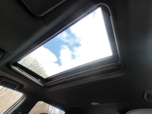 Used 2019 Mitsubishi Outlander LE image 23