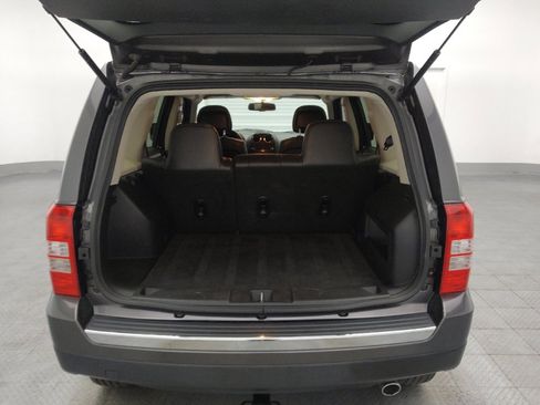 Used 2017 Jeep Patriot High Altitude image 29