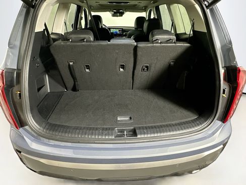 Used 2025 Kia Telluride S image 31