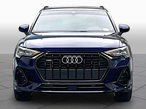 Used 2021 Audi Q3 2.0T Premium w/ Convenience Package AWD/4WD image 4